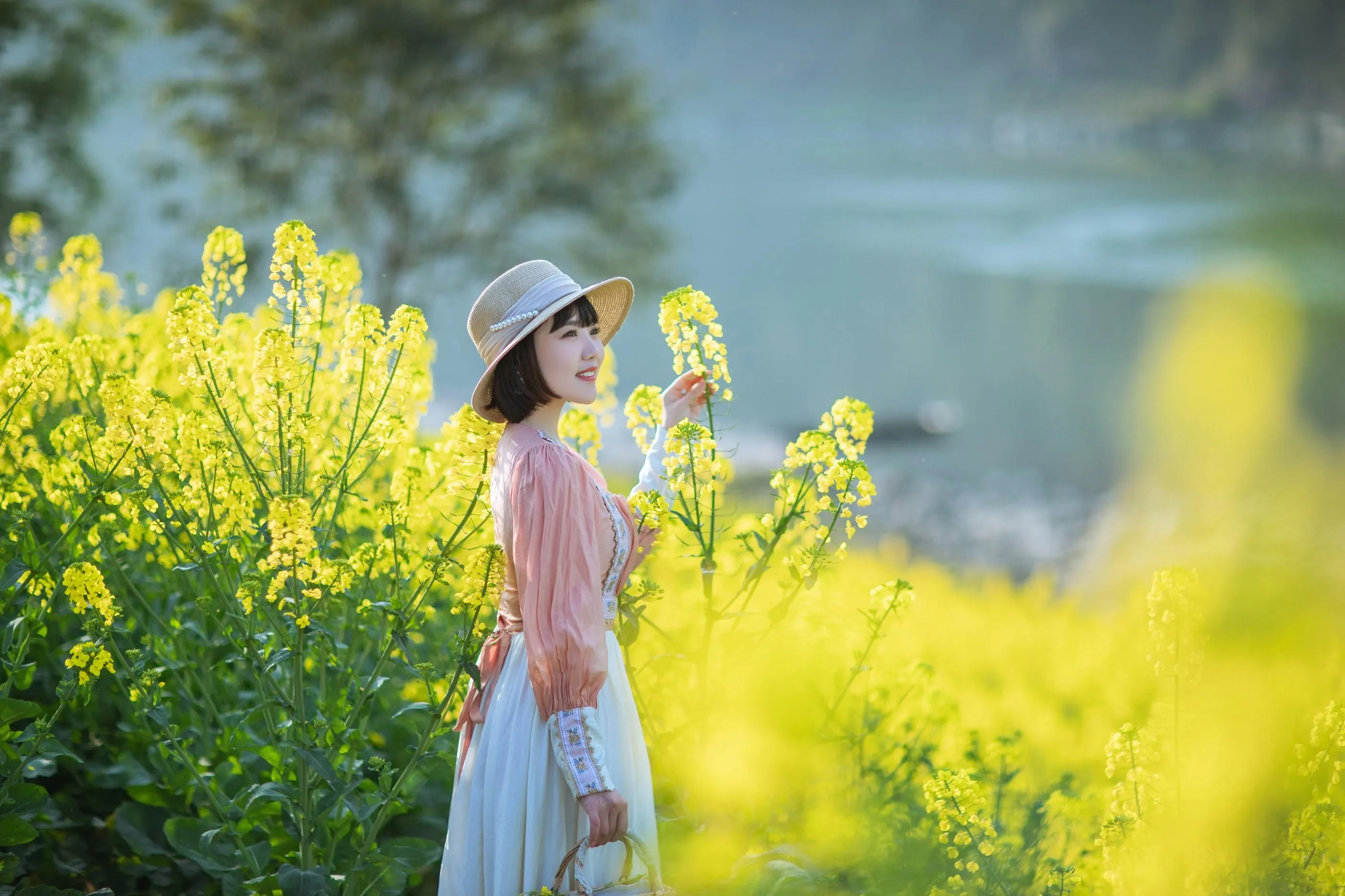[YITUYU艺图语]2022.08.21 春天里的姑娘 冬琴 [38P]插图2